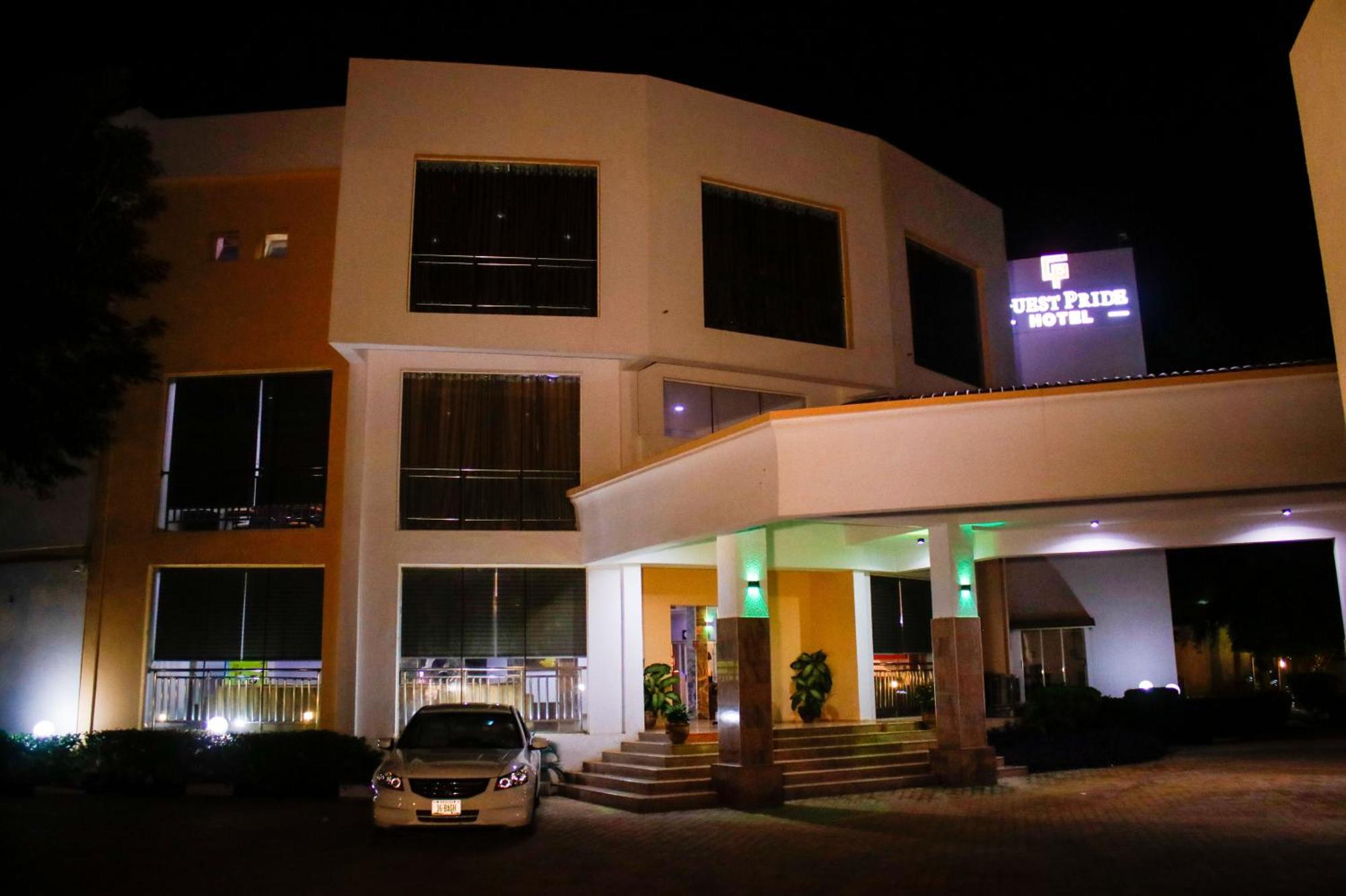 קאנו Guest Pride Hotel מראה חיצוני תמונה